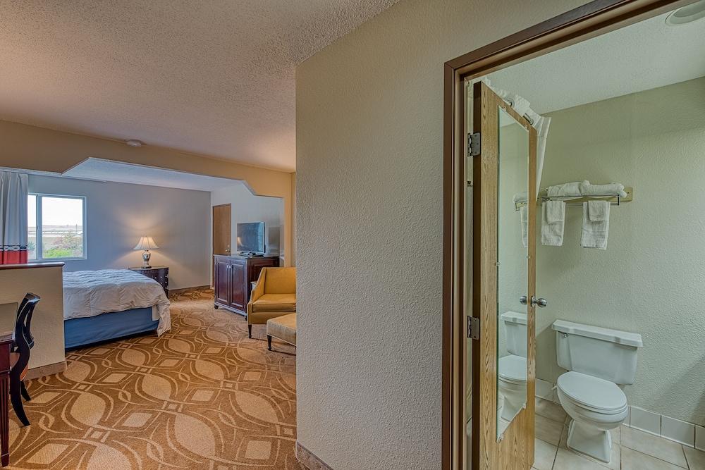 American Inn and Suites Dundee photo 19