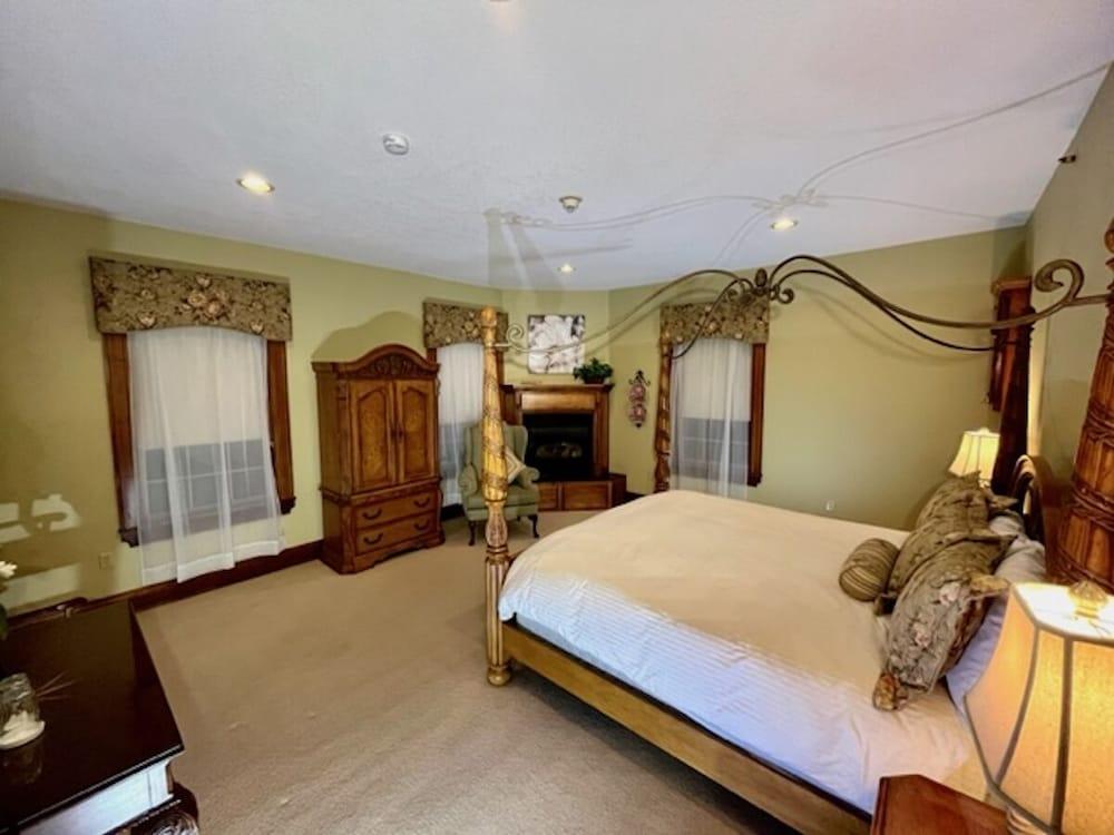 The Port Hotel photo 7