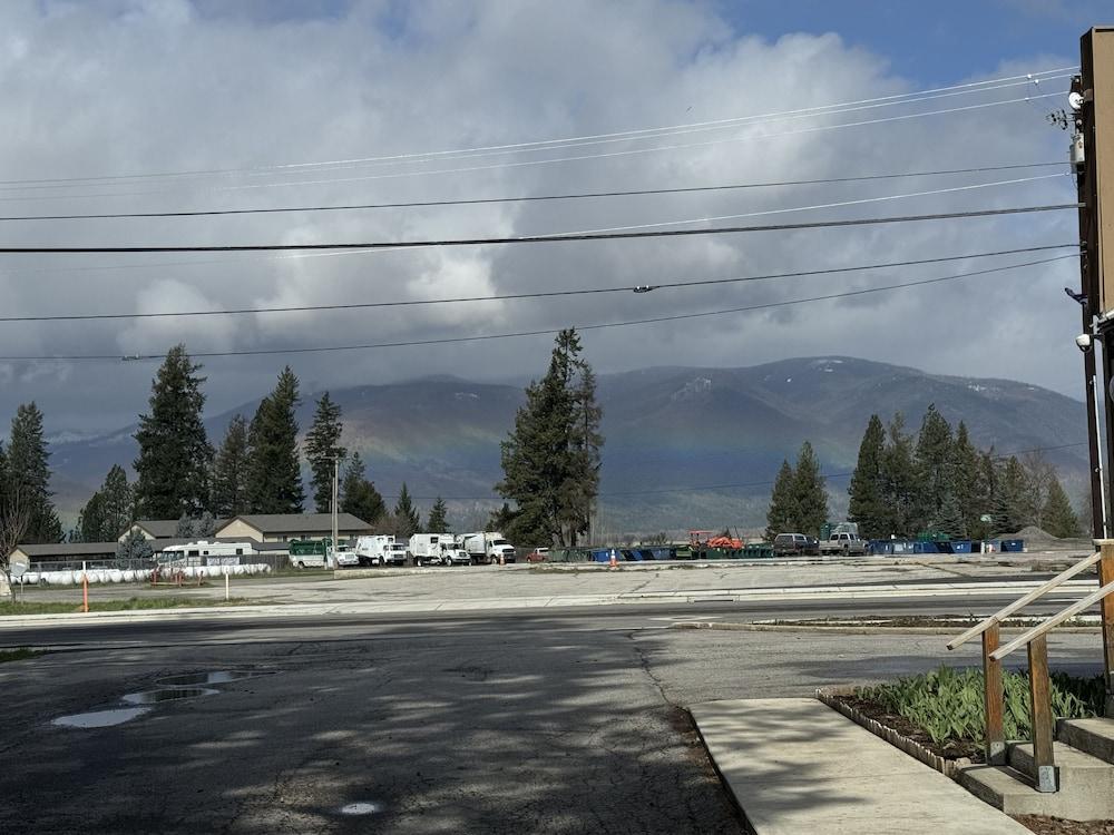 Kootenai Valley Motel photo 9