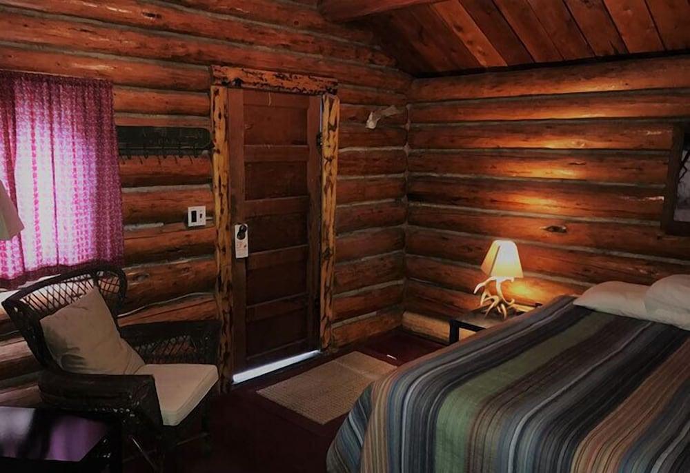 Grizzly Lodge photo 14