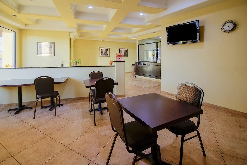 Cypress Inn & Suites Washington by OYO photo 32