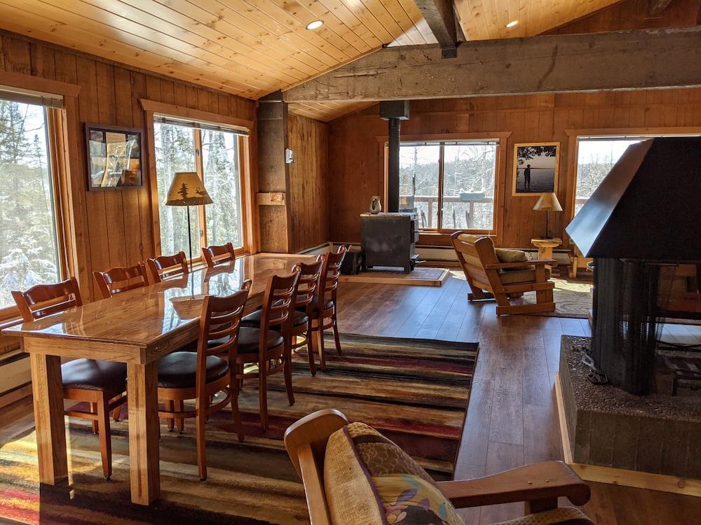 Rustic Woodland Lodge photo 4