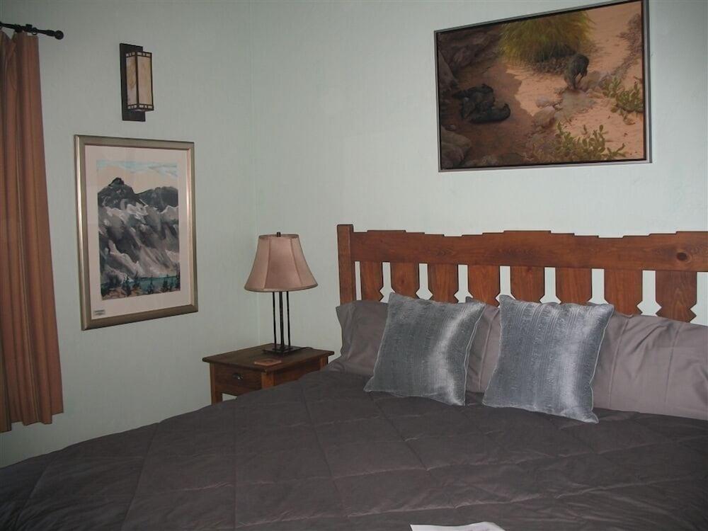 Bear Mountain Lodge photo 50