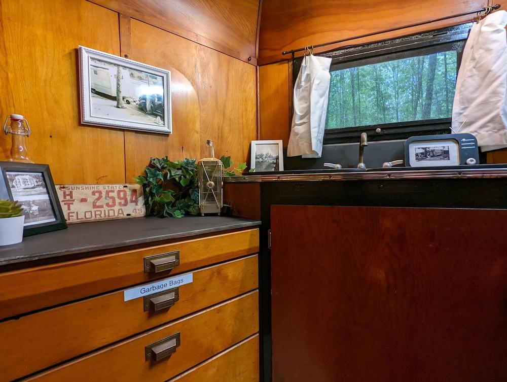 POV Lake Resort & Glamping Campground photo 66