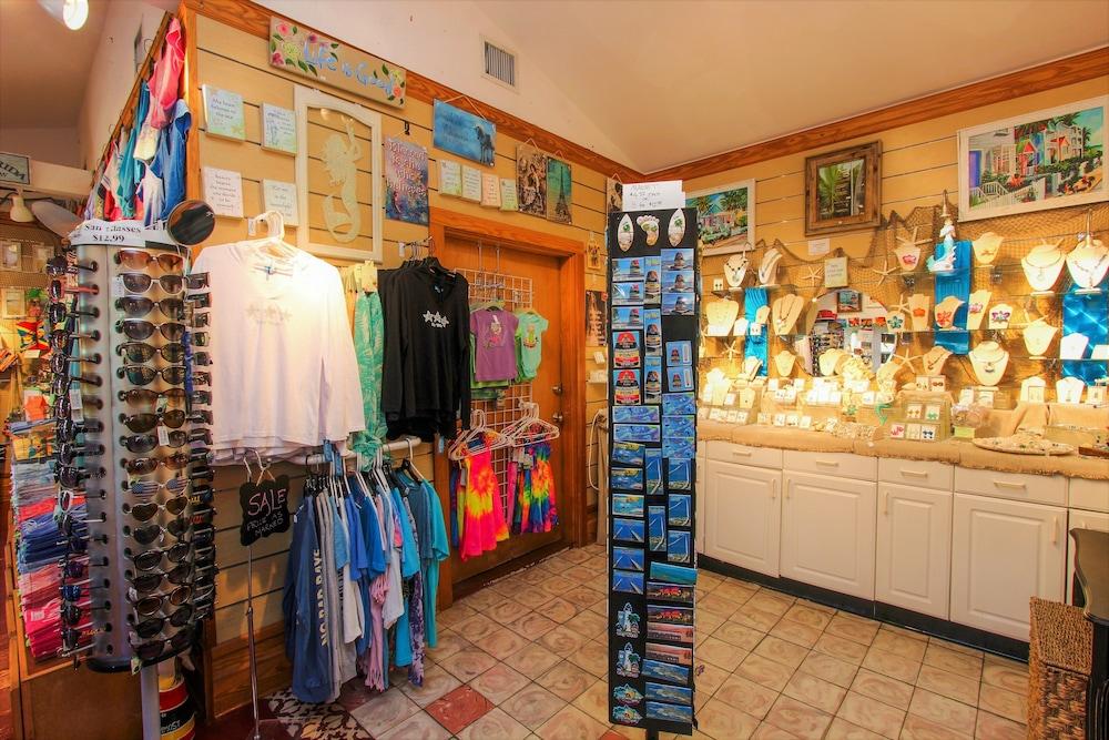 Southernmost House photo 52