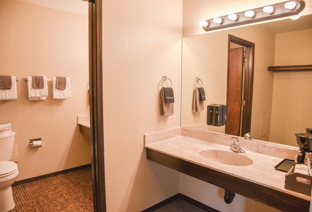 Alpine Lodge photo 98