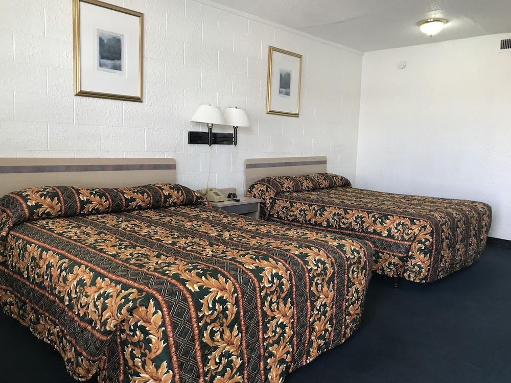 SuperLodge Motel photo 33