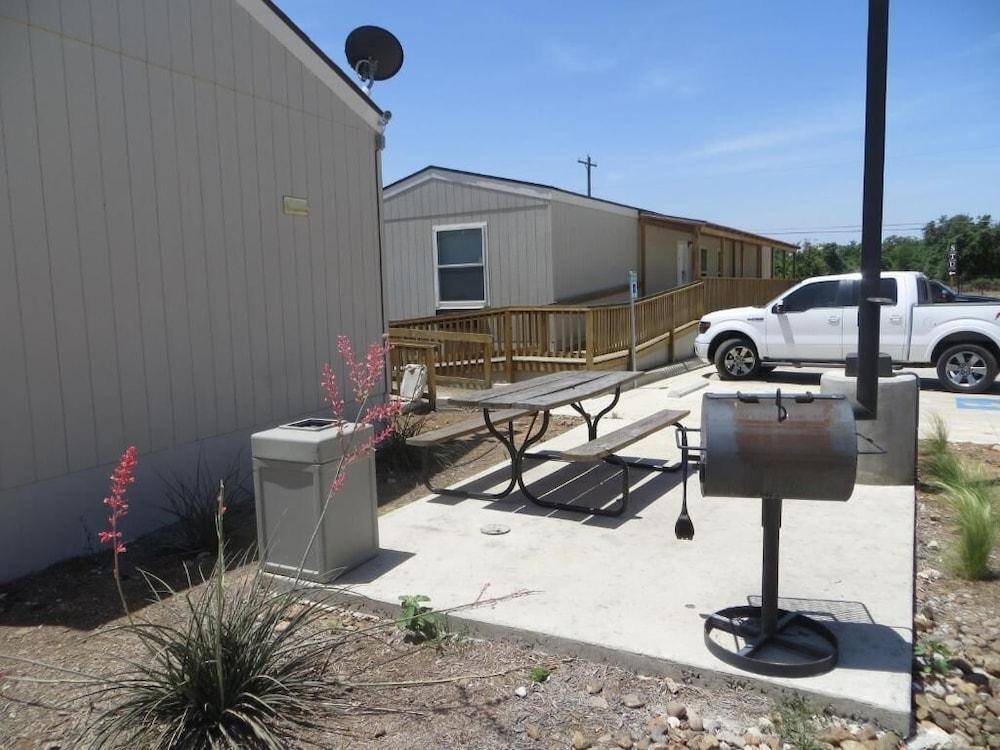 Shale Lodge photo 6