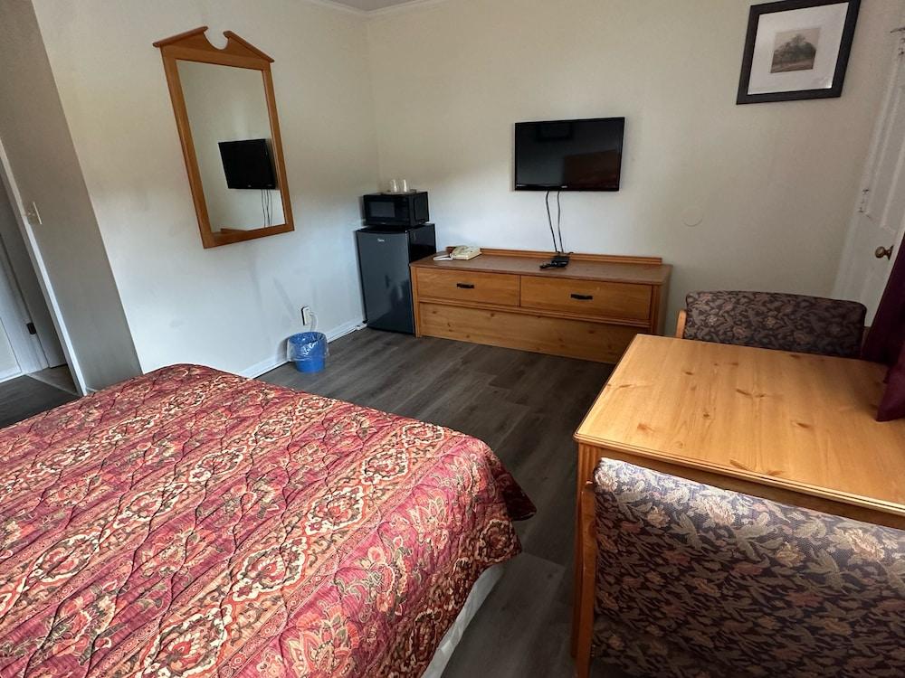 Oakdell Motel photo 21