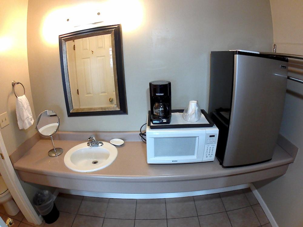 Springs Motel KY photo 28