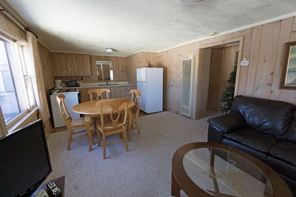 Crystal Lake Resort photo 15