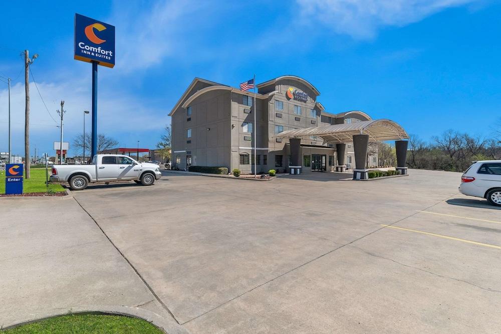 Comfort Inn & Suites Atoka — hotel in Atoka