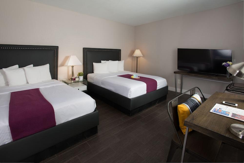 Hotel Iris - San Diego photo 4