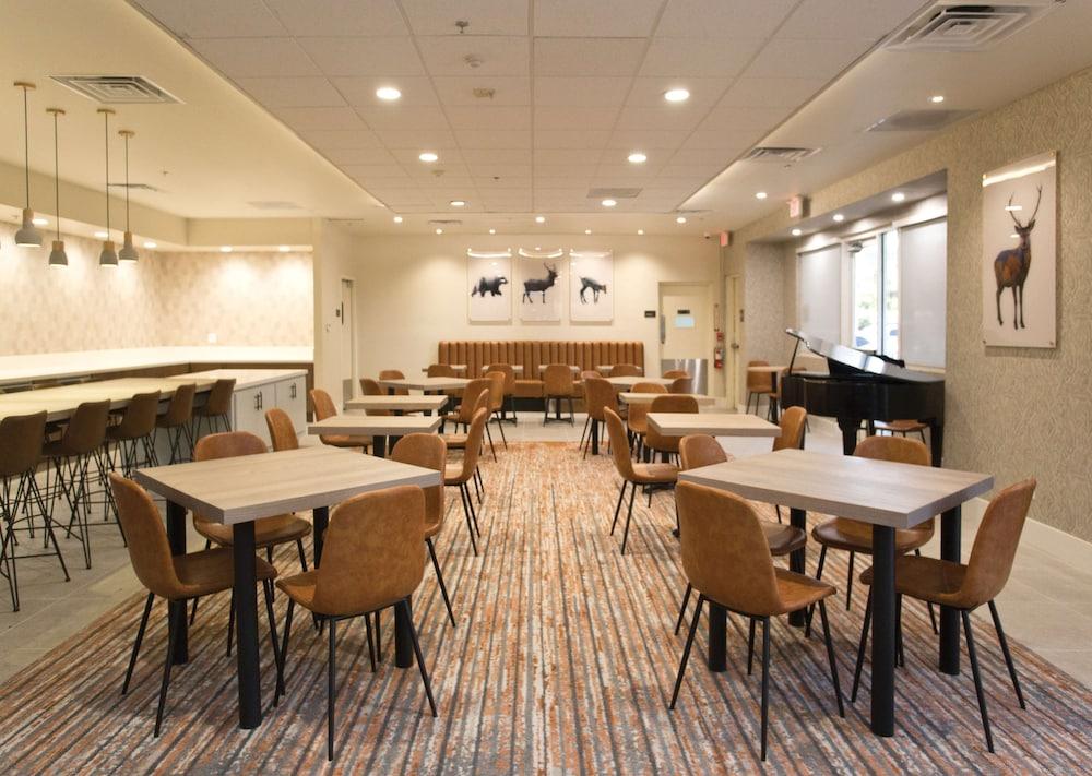 DoubleTree by Hilton Chico photo 23