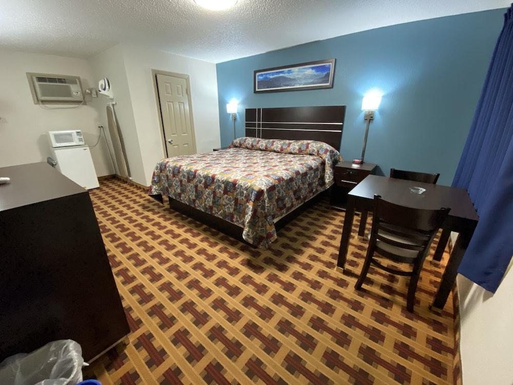 Lodge Inn photo 17