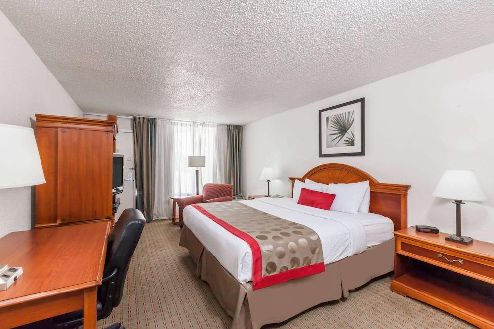 Ramada by Wyndham New Iberia photo 42