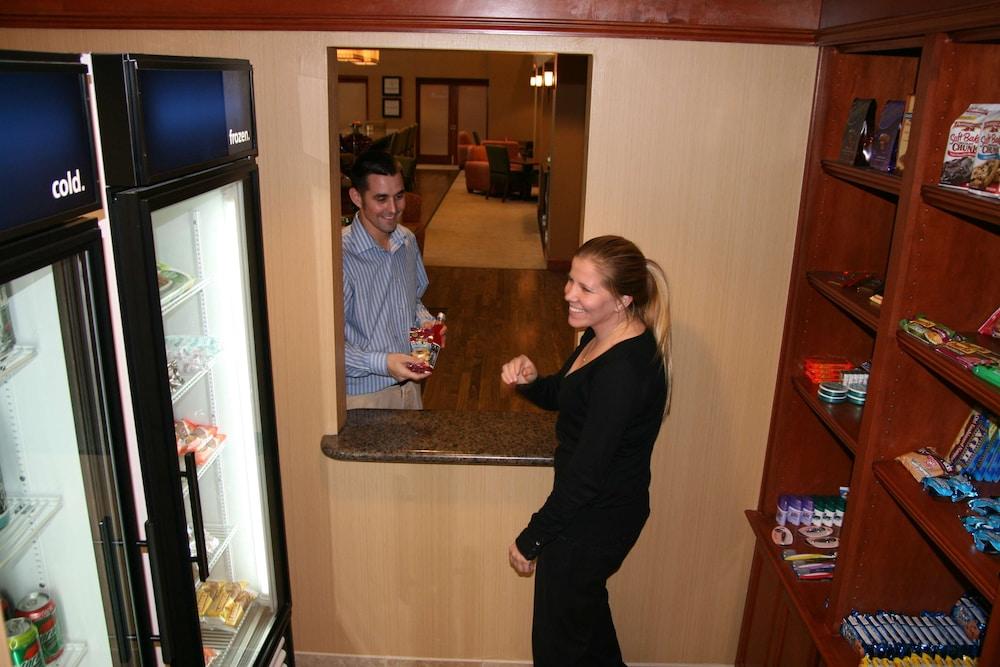 Hampton Inn & Suites Tucson East/Williams Center photo 28