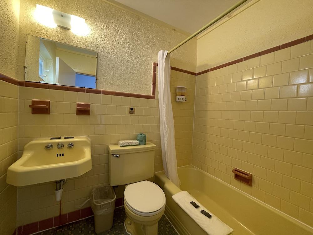 RusMar Motel photo 7