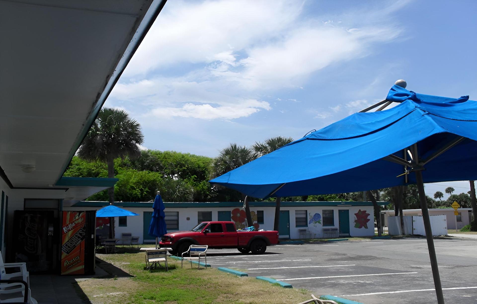 Shore Winds Motel photo 27