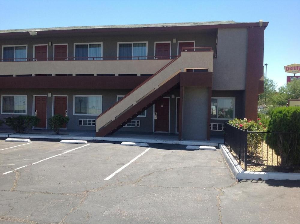 Budget Inn Barstow photo 28