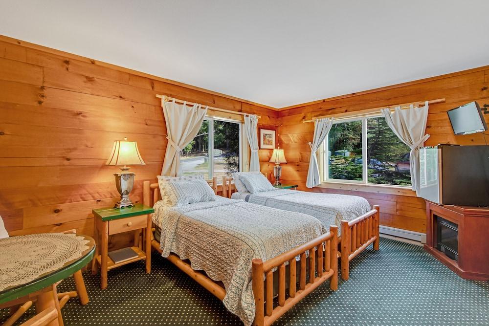 Deer Harbor Inn photo 92