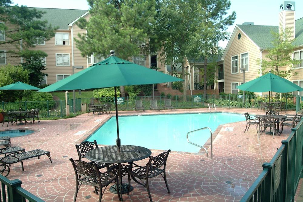 Poplar Inn and Suites photo 19
