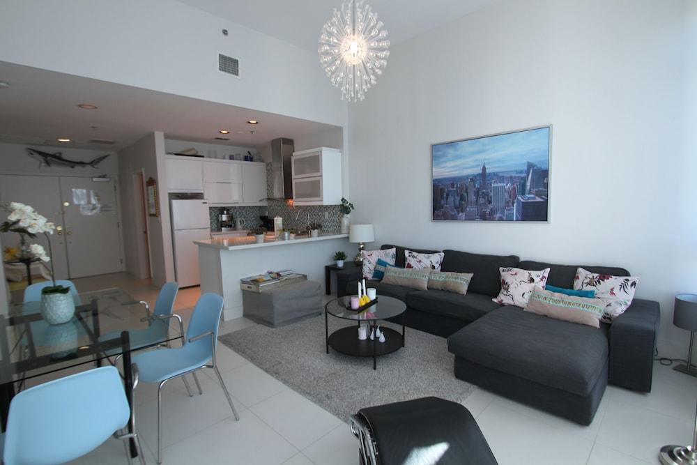 Soleil Apartments at Castle Beach Club photo 92