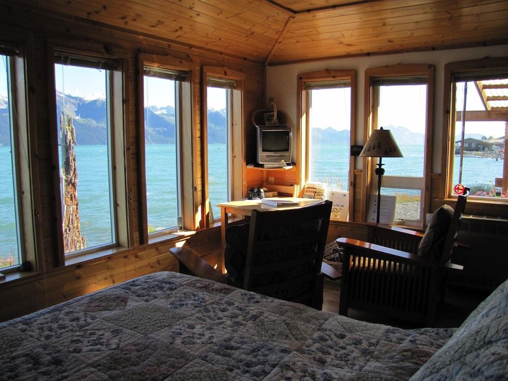 Angels Rest on Resurrection Bay LLC photo 9