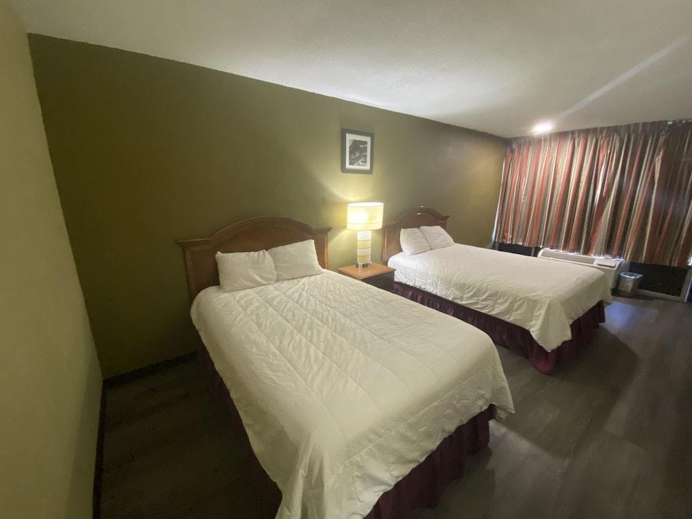 Americas Best Value Inn Wilson photo 26