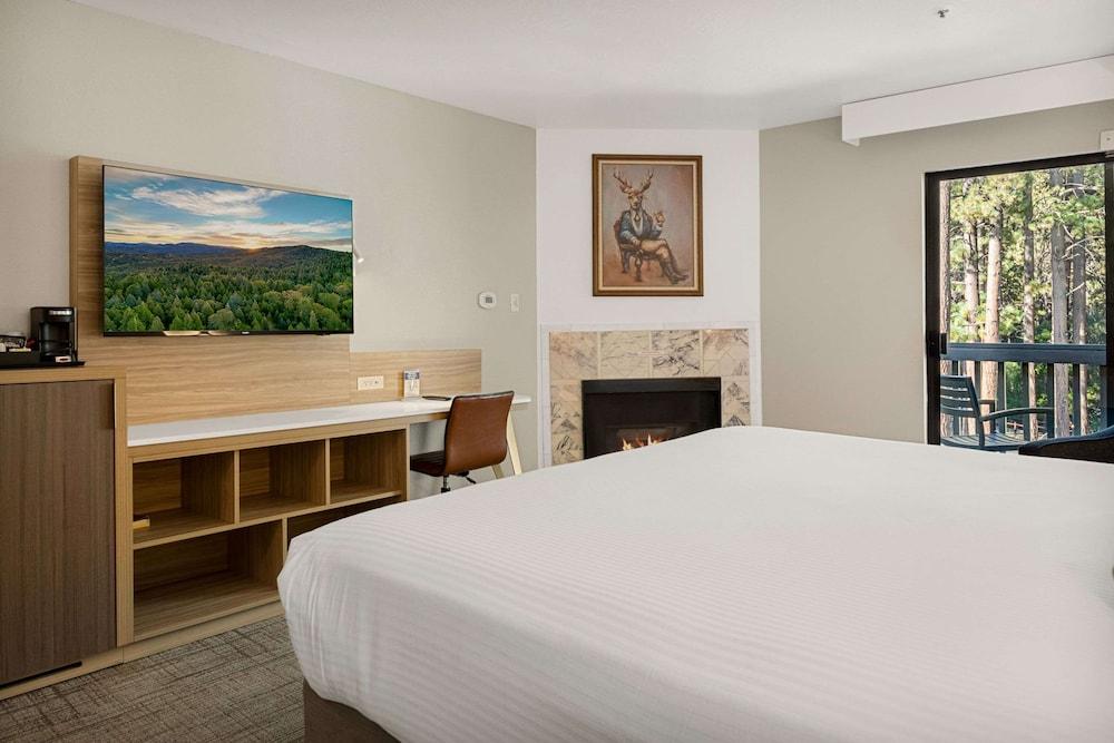 Chateau Big Bear Boutique Hotel, BW Signature Collection photo 46