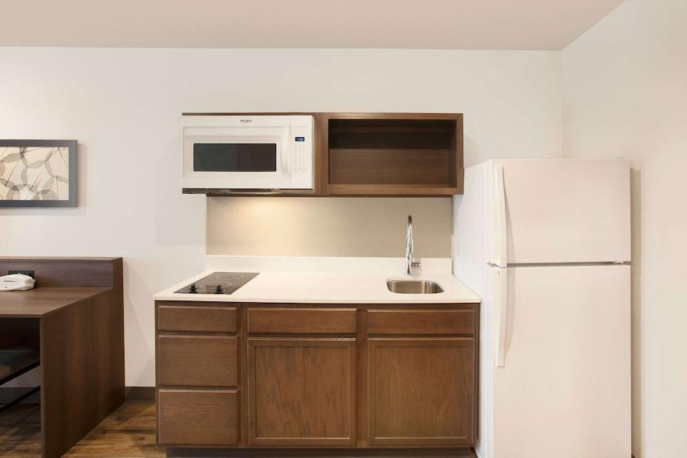 WoodSpring Suites West Monroe I-20 photo 12