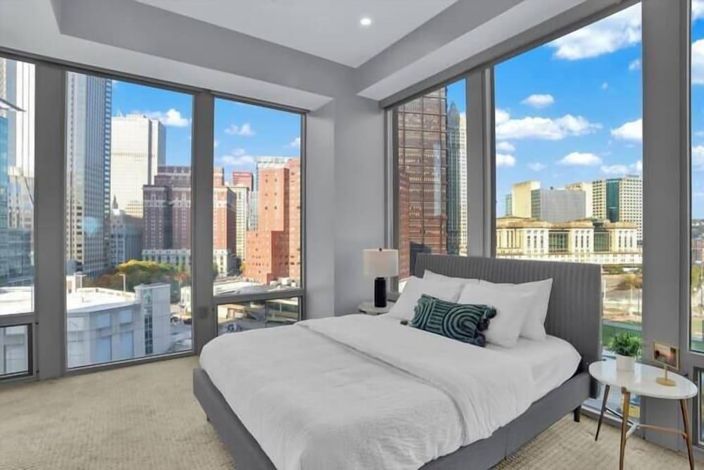 CozySuites Downtown Pittsburgh photo 13
