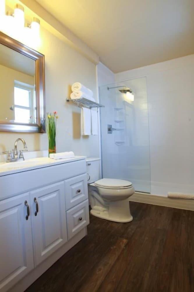 Ocean Five Hotel photo 16