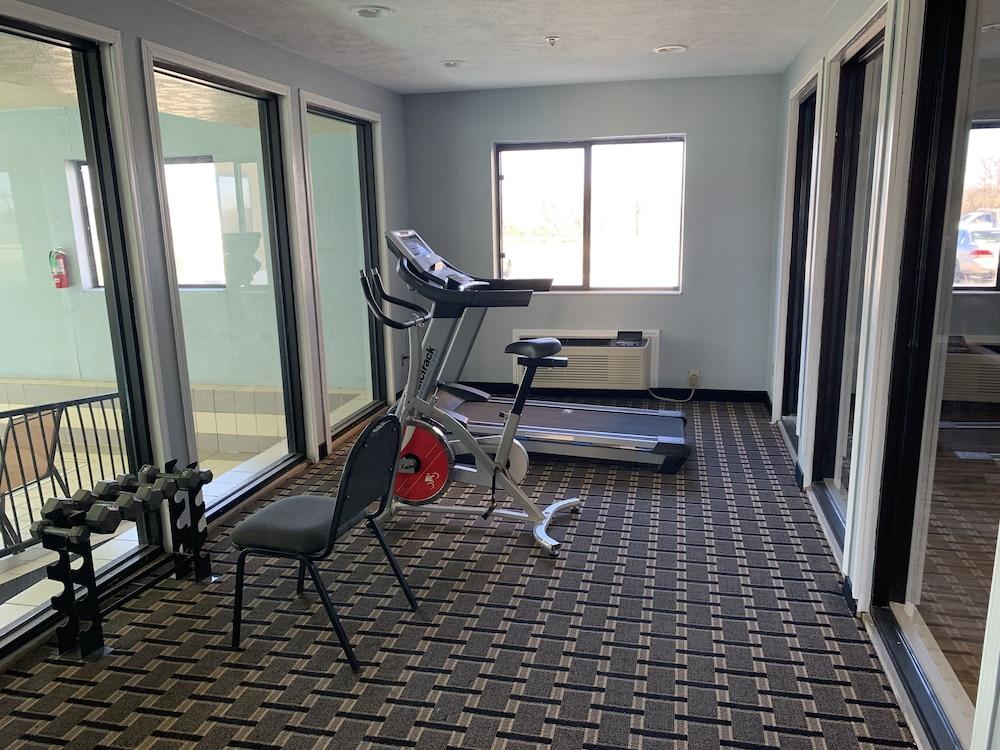 Hotel 7 Inn Anna photo 14