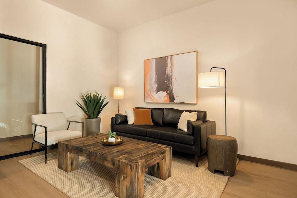 LivAway Suites- Syracuse photo 7