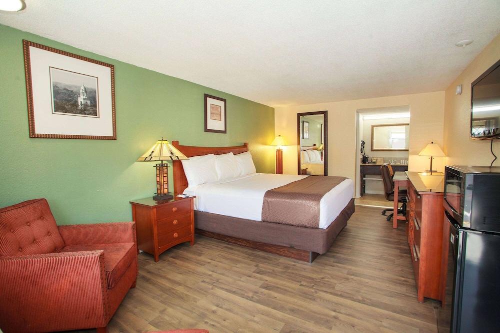 Travelodge by Wyndham Macon West photo 10