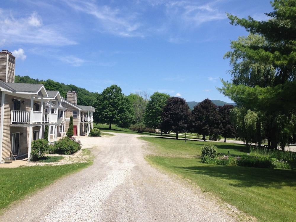 The INN at Willow Pond photo 12