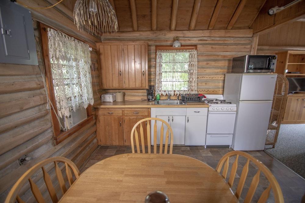 Ridges Inn & Suites photo 71