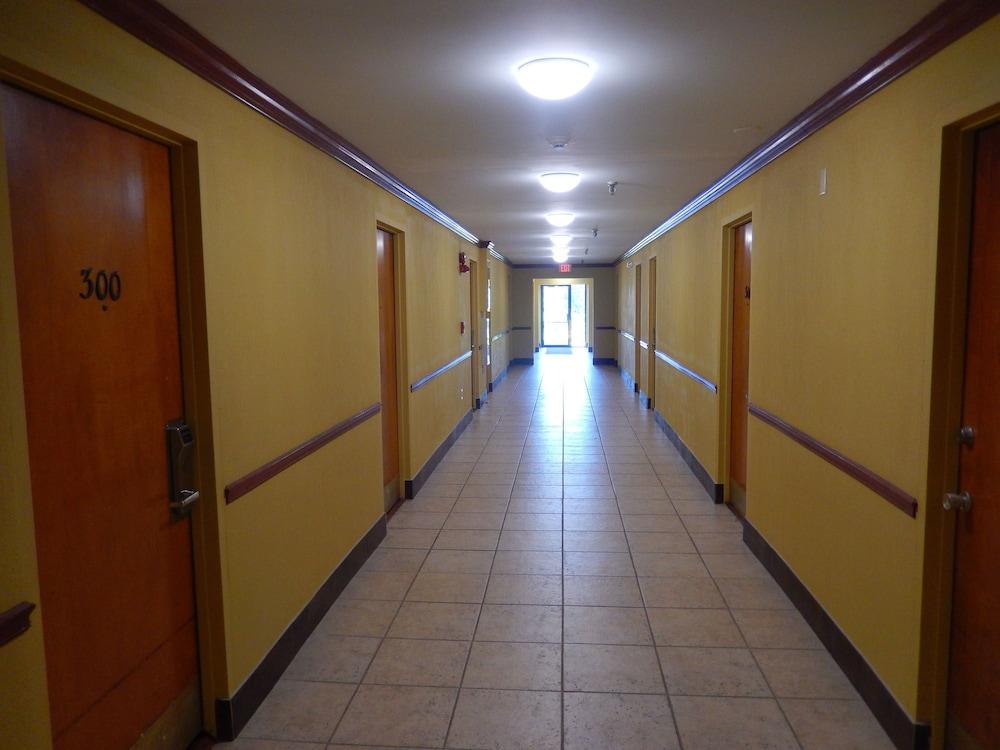 Riverview Motel photo 6