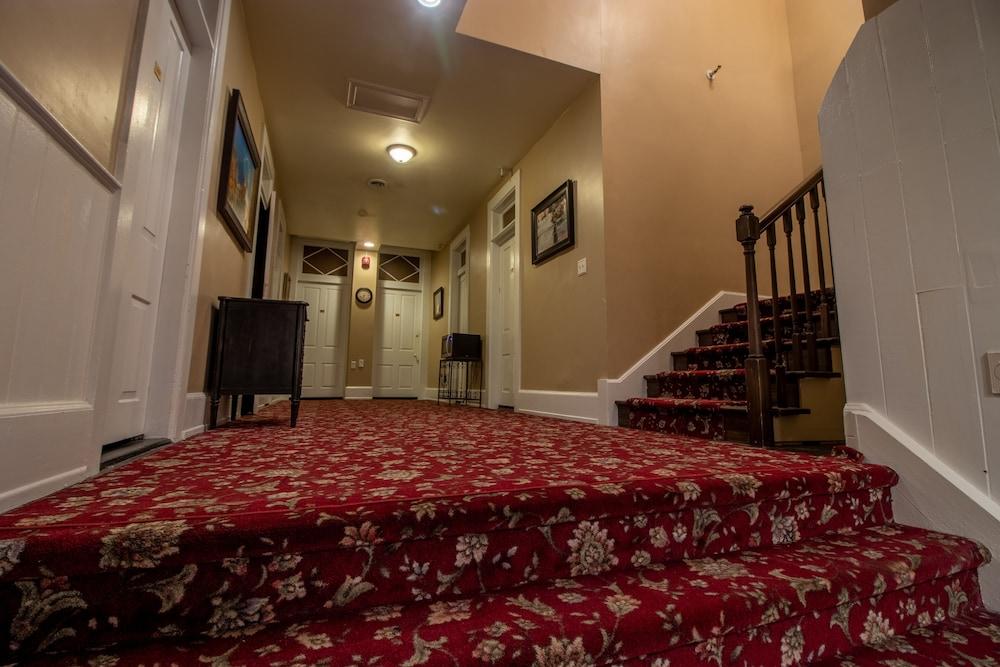 Nauvoo Temple House Hotel photo 50