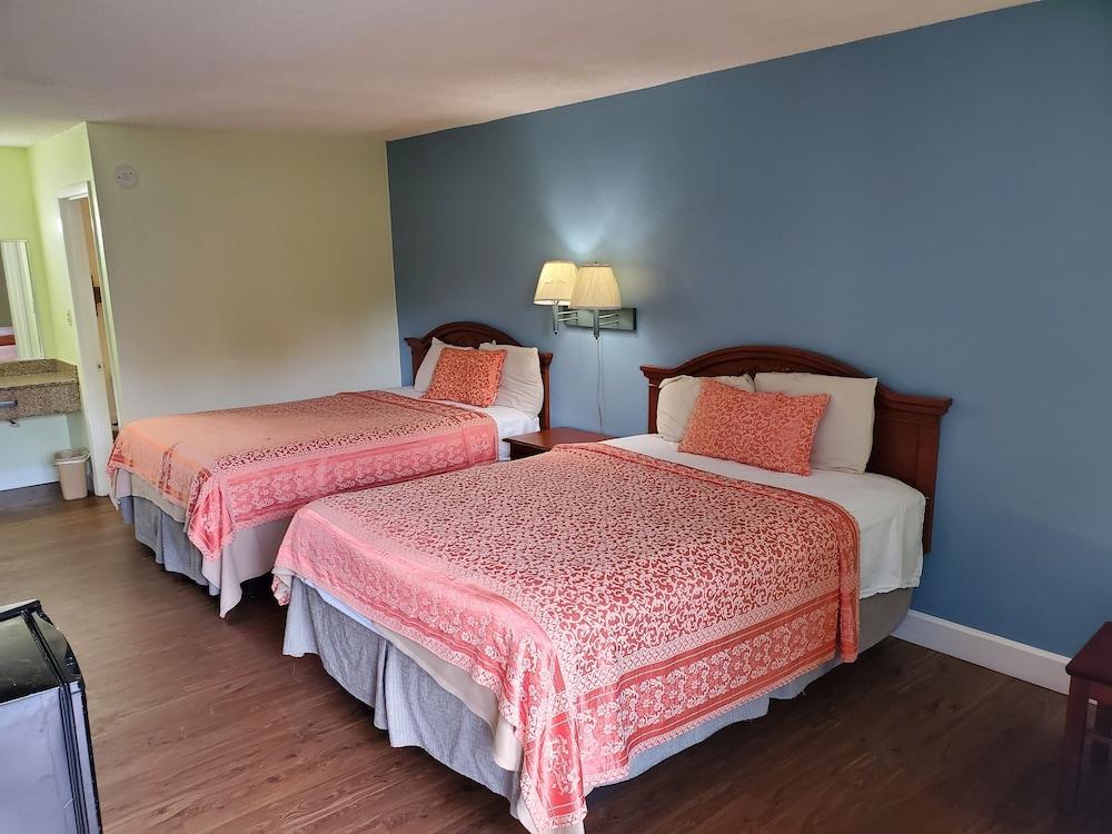 Econo Inn photo 3