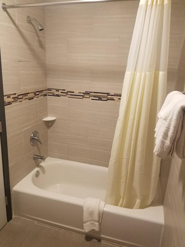 Western Inn photo 26