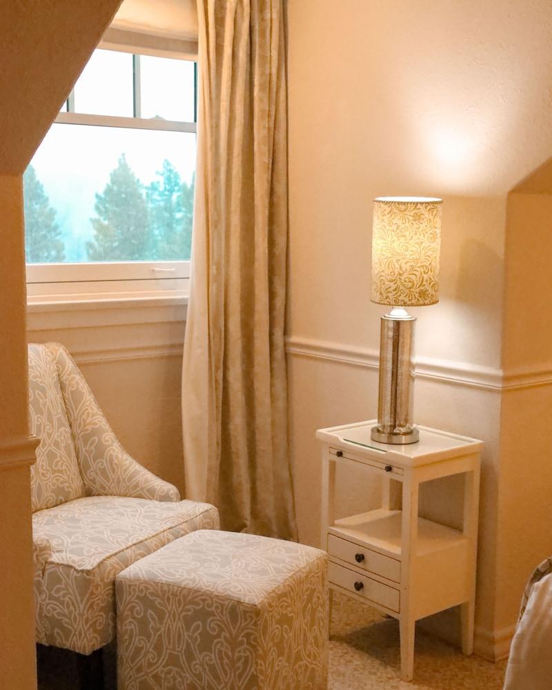The Lodge at Cloudcroft photo 6