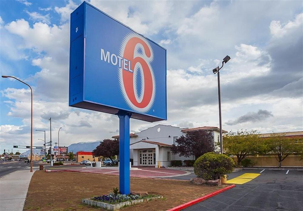 San Mateo Inn photo 37