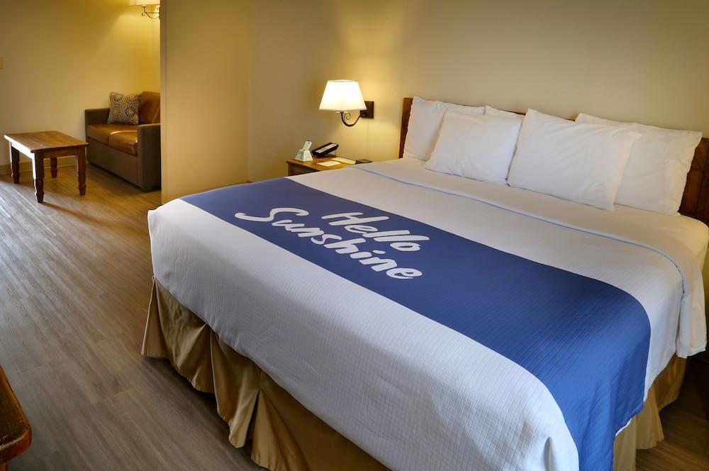 Days Inn & Suites by Wyndham Llano photo 19