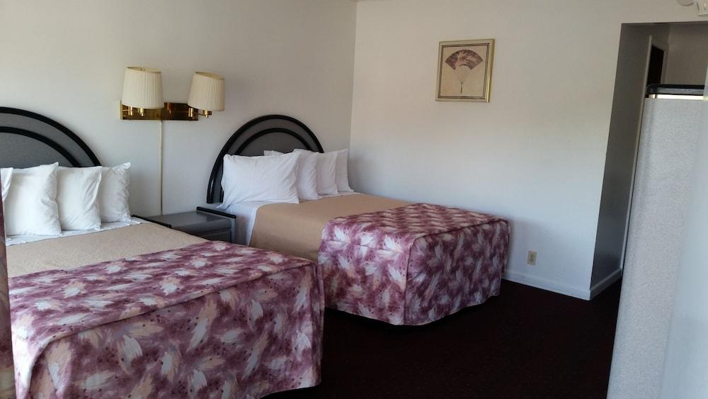 Surfside Motel photo 5