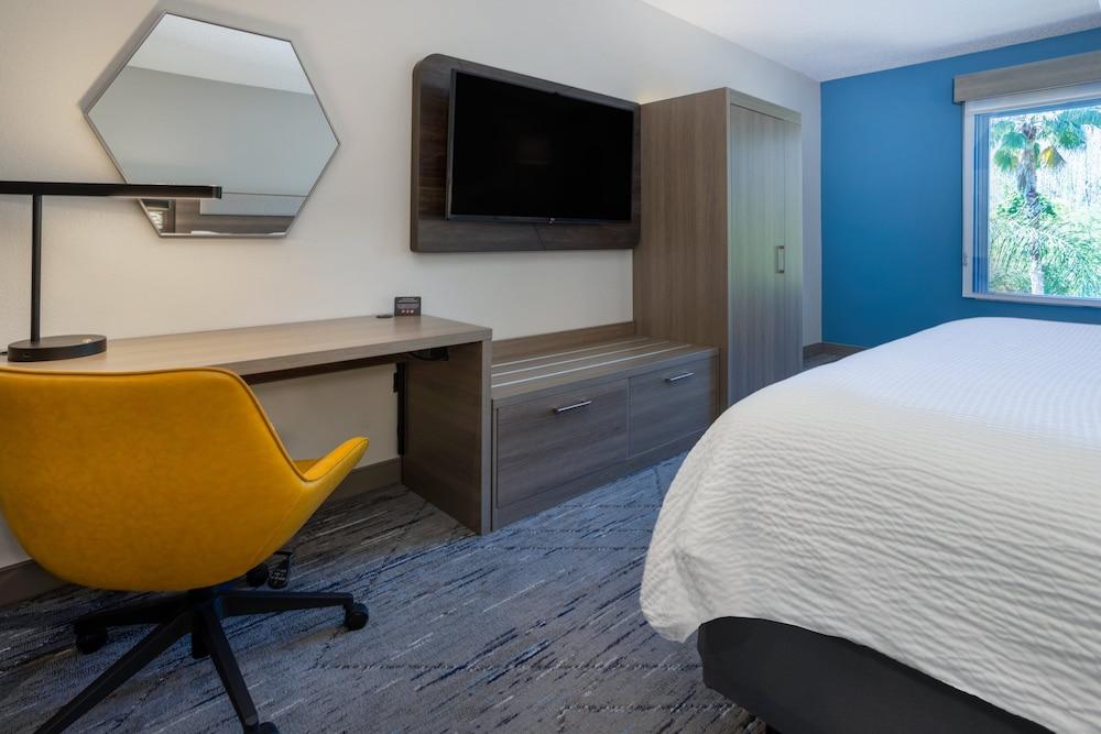 Holiday Inn Express Hotel & Suites New Tampa I-75 by IHG photo 60