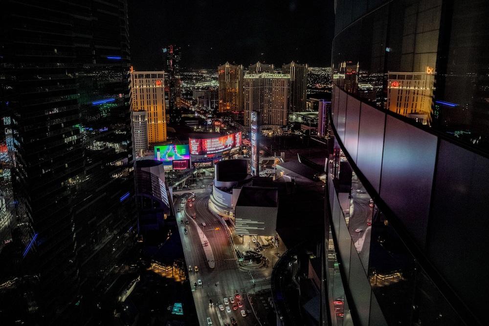 StripViewSuites at Vdara photo 79