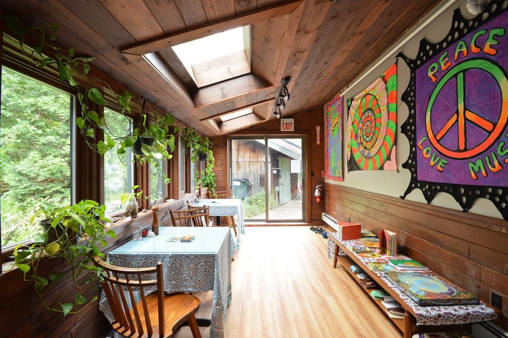 Lotus Mountain Retreat photo 37