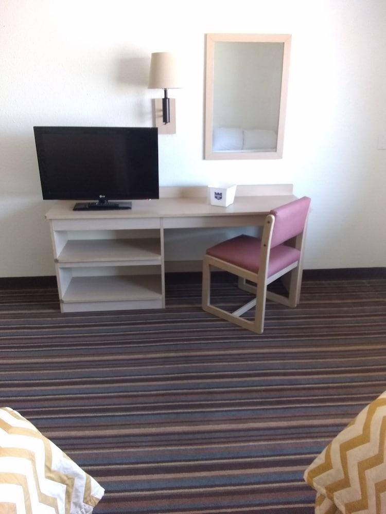 Sioux City Inn photo 17